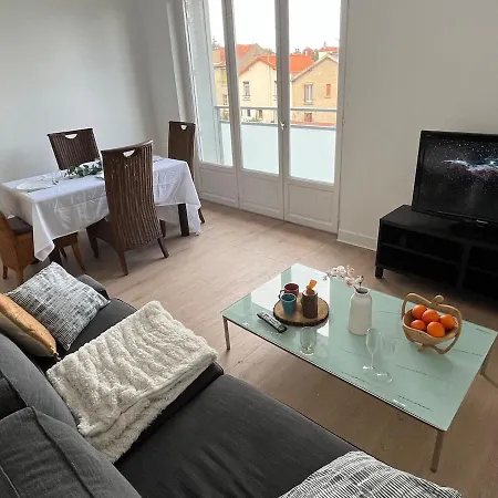 Grand Des Volcans Апартаменты Клермон-Ферран